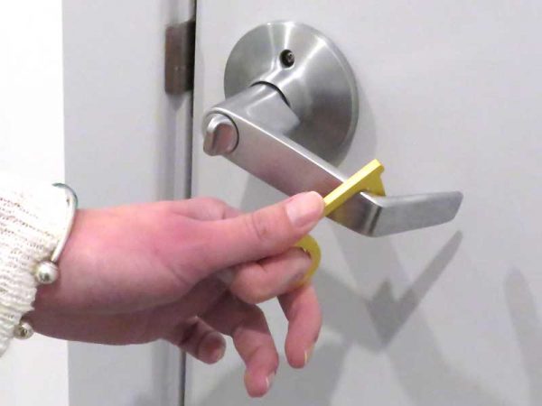 contactless-door-opener
